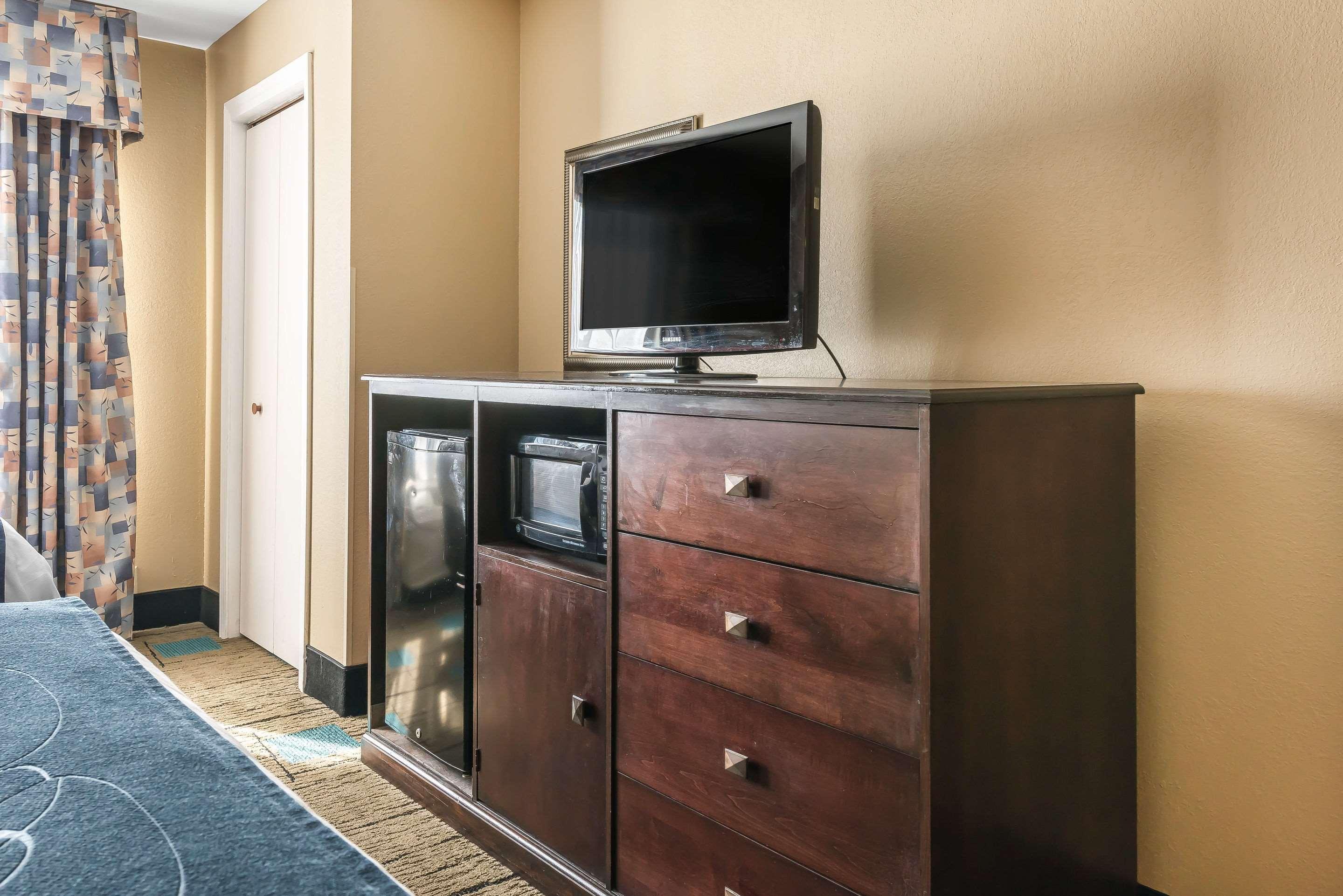 Comfort Suites Near Mcas Beaufort Exterior foto