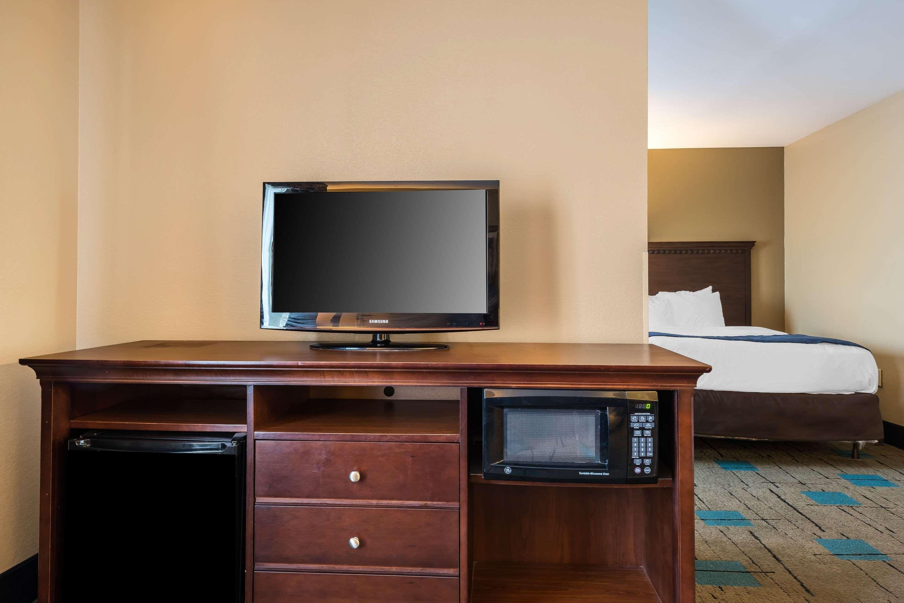 Comfort Suites Near Mcas Beaufort Exterior foto